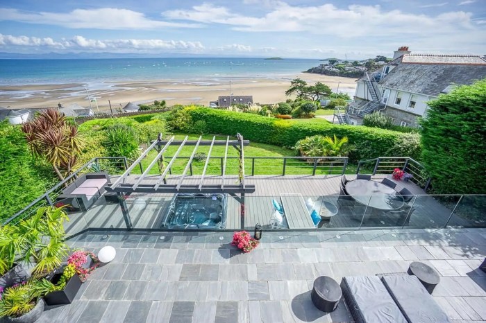 Luxury beach cottage for two | Romantic | Sea view | Northumberland ...
